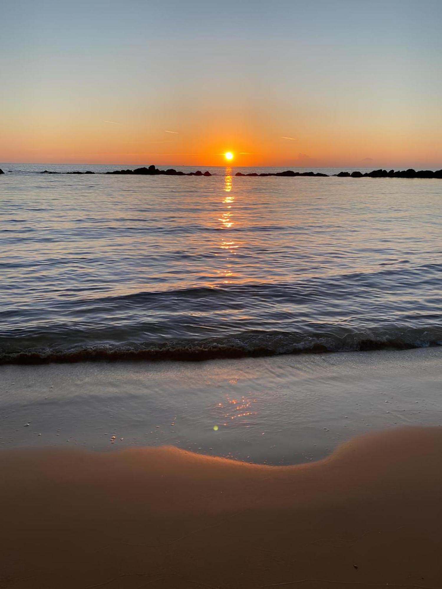 דירות סן לאונה Sea Sunset מראה חיצוני תמונה